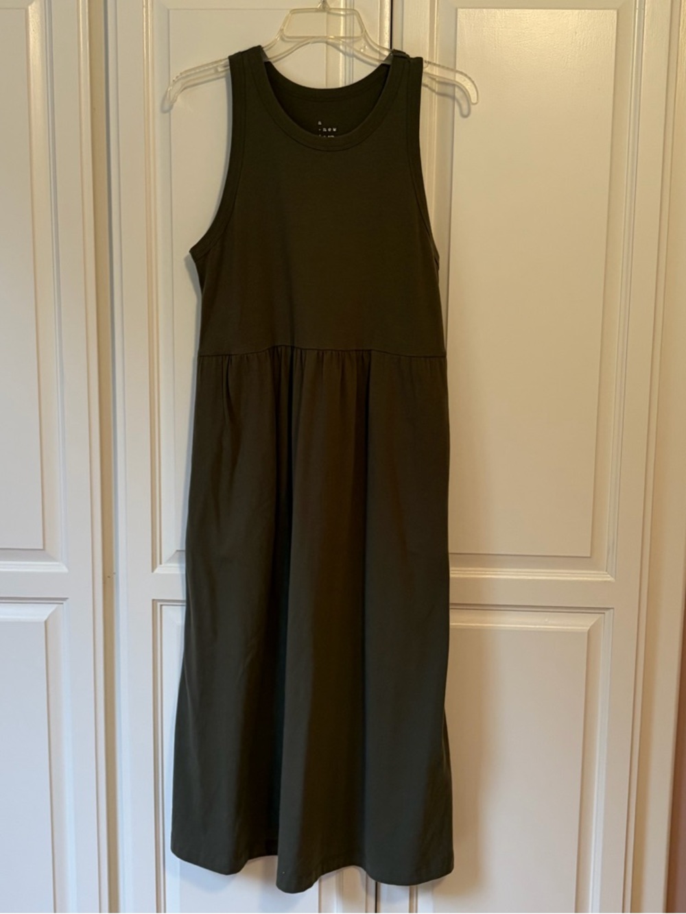 Women's Sleeveless Olive Green Midi Dress